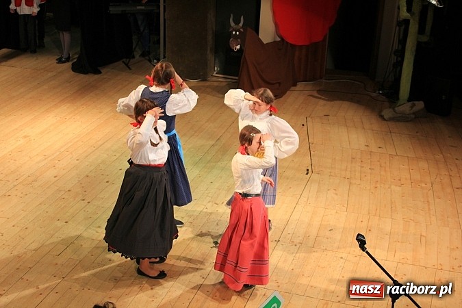 Zdjęcie w galerii na portalu naszraciborz.pl: Biesiada Śląska Szkół Specjalnych - Bajtel Gala wiadomości z regionu