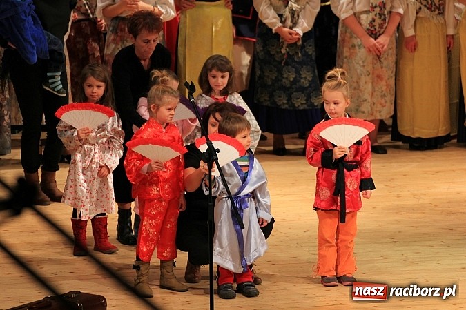 Zdjęcie w galerii na portalu naszraciborz.pl: Biesiada Śląska Szkół Specjalnych - Bajtel Gala wiadomości z regionu