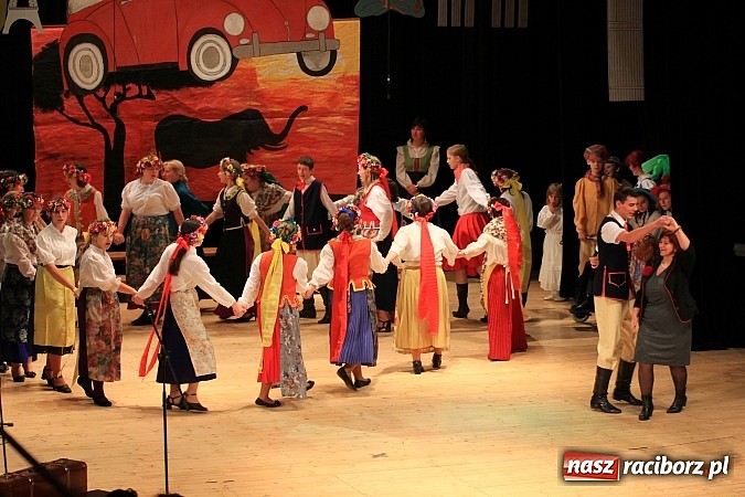 Zdjęcie w galerii na portalu naszraciborz.pl: Biesiada Śląska Szkół Specjalnych - Bajtel Gala wiadomości z regionu