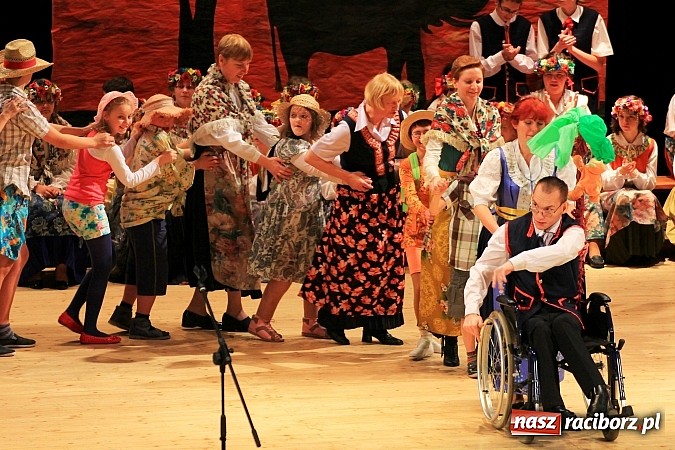 Zdjęcie w galerii na portalu naszraciborz.pl: Biesiada Śląska Szkół Specjalnych - Bajtel Gala wiadomości z regionu