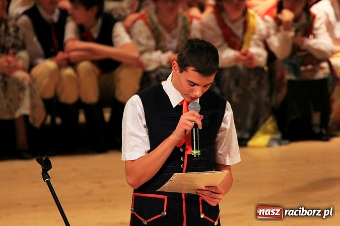 Zdjęcie w galerii na portalu naszraciborz.pl: Biesiada Śląska Szkół Specjalnych - Bajtel Gala wiadomości z regionu