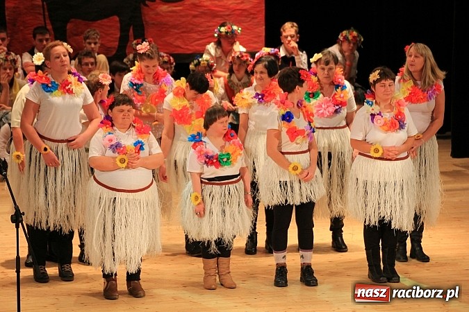 Zdjęcie w galerii na portalu naszraciborz.pl: Biesiada Śląska Szkół Specjalnych - Bajtel Gala wiadomości z regionu