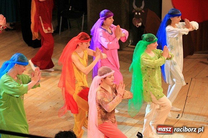 Zdjęcie w galerii na portalu naszraciborz.pl: Biesiada Śląska Szkół Specjalnych - Bajtel Gala wiadomości z regionu