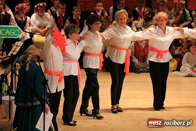 Zdjęcie w galerii na portalu naszraciborz.pl: Biesiada Śląska Szkół Specjalnych - Bajtel Gala wiadomości z regionu