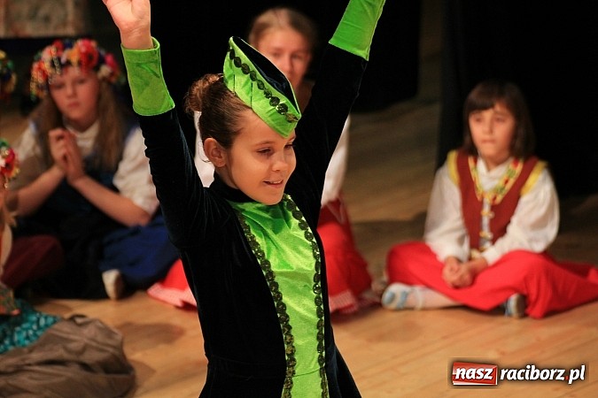 Zdjęcie w galerii na portalu naszraciborz.pl: Biesiada Śląska Szkół Specjalnych - Bajtel Gala wiadomości z regionu