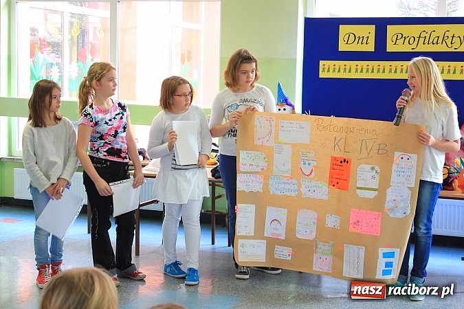 Zdjęcie w galerii na portalu naszraciborz.pl: O skutkach zażywania narkotyków w SP 15 wiadomości z regionu