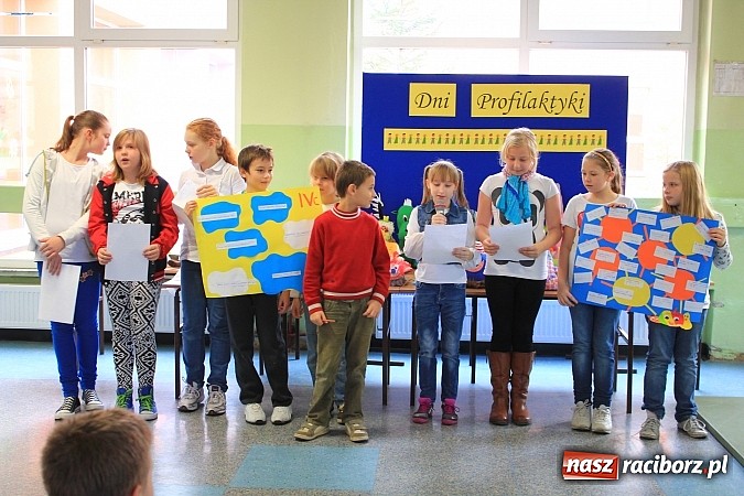 Zdjęcie w galerii na portalu naszraciborz.pl: O skutkach zażywania narkotyków w SP 15 wiadomości z regionu