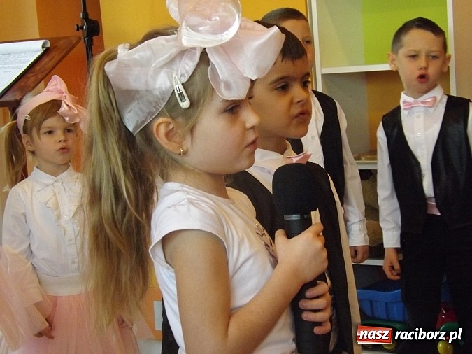 Zdjęcie w galerii na portalu naszraciborz.pl: ZSP w Pogrzebieniu ma nowe przedszkole wiadomości z regionu