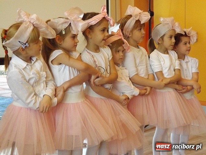 Zdjęcie w galerii na portalu naszraciborz.pl: ZSP w Pogrzebieniu ma nowe przedszkole wiadomości z regionu