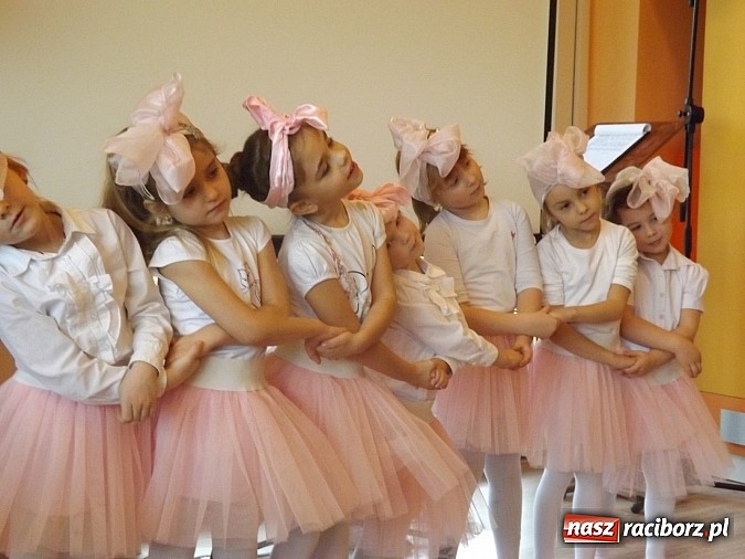 Zdjęcie w galerii na portalu naszraciborz.pl: ZSP w Pogrzebieniu ma nowe przedszkole wiadomości z regionu