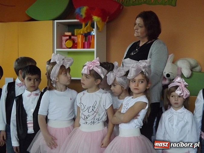 Zdjęcie w galerii na portalu naszraciborz.pl: ZSP w Pogrzebieniu ma nowe przedszkole wiadomości z regionu