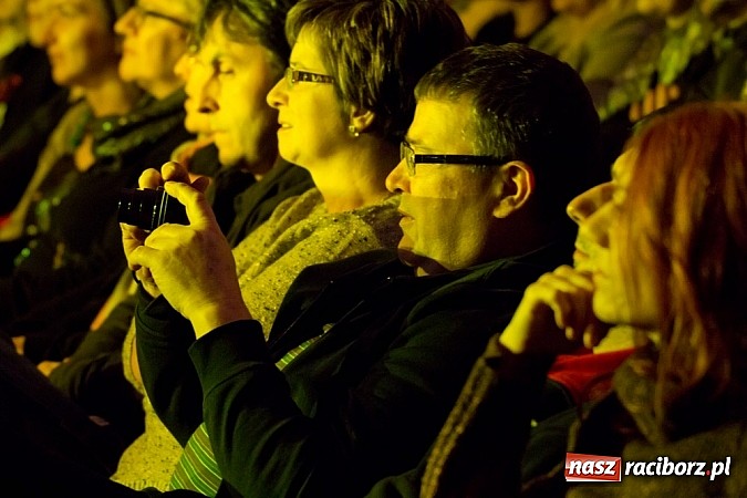 Zdjęcie w galerii na portalu naszraciborz.pl: Maleńczuk i Psychodancing na scenie RCK-u wiadomości z regionu