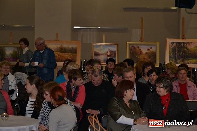 Zdjęcie w galerii na portalu naszraciborz.pl: Wieczór przy świecach w Tworkowie wiadomości z regionu