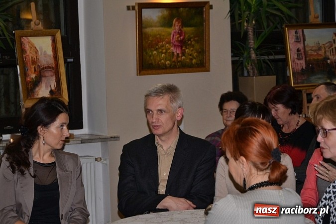 Zdjęcie w galerii na portalu naszraciborz.pl: Wieczór przy świecach w Tworkowie wiadomości z regionu