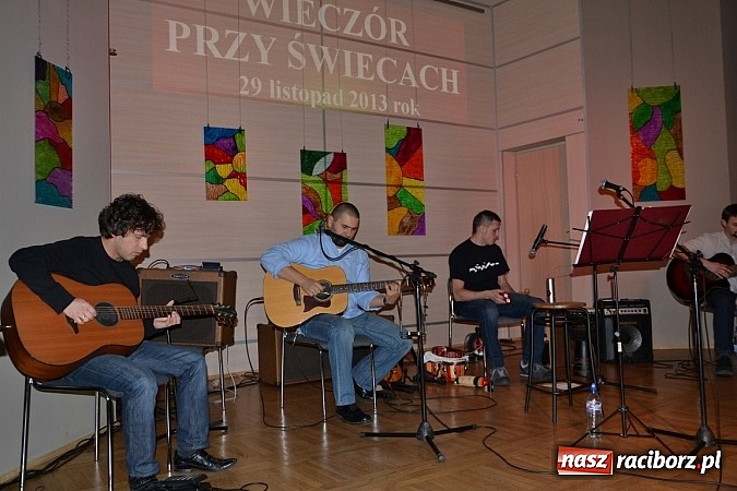 Zdjęcie w galerii na portalu naszraciborz.pl: Wieczór przy świecach w Tworkowie wiadomości z regionu