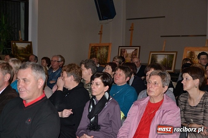 Zdjęcie w galerii na portalu naszraciborz.pl: Wieczór przy świecach w Tworkowie wiadomości z regionu