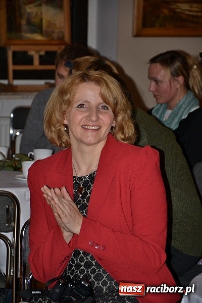 Zdjęcie w galerii na portalu naszraciborz.pl: Wieczór przy świecach w Tworkowie wiadomości z regionu