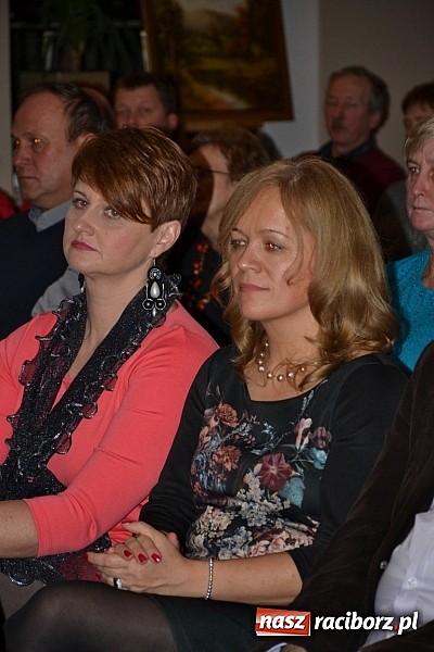 Zdjęcie w galerii na portalu naszraciborz.pl: Wieczór przy świecach w Tworkowie wiadomości z regionu