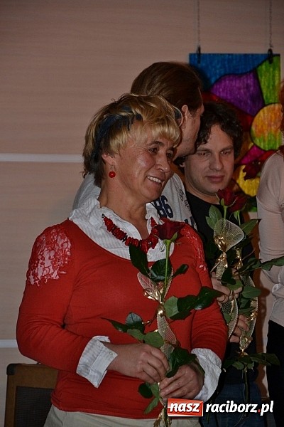 Zdjęcie w galerii na portalu naszraciborz.pl: Wieczór przy świecach w Tworkowie wiadomości z regionu