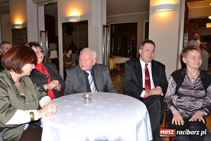 Zdjęcie w galerii na portalu naszraciborz.pl: Wieczór przy świecach w Tworkowie wiadomości z regionu