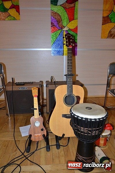 Zdjęcie w galerii na portalu naszraciborz.pl: Wieczór przy świecach w Tworkowie wiadomości z regionu