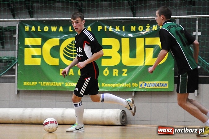 Zdjęcie w galerii na portalu naszraciborz.pl: Tritle nie dały szans MOW-owi Rudy wiadomości z regionu