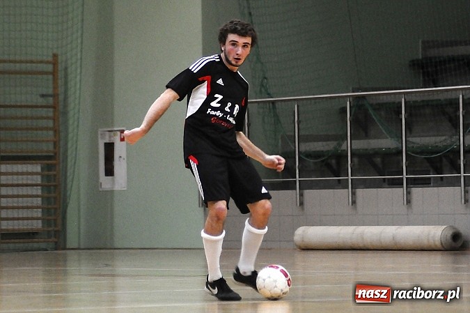 Zdjęcie w galerii na portalu naszraciborz.pl: Tritle nie dały szans MOW-owi Rudy wiadomości z regionu