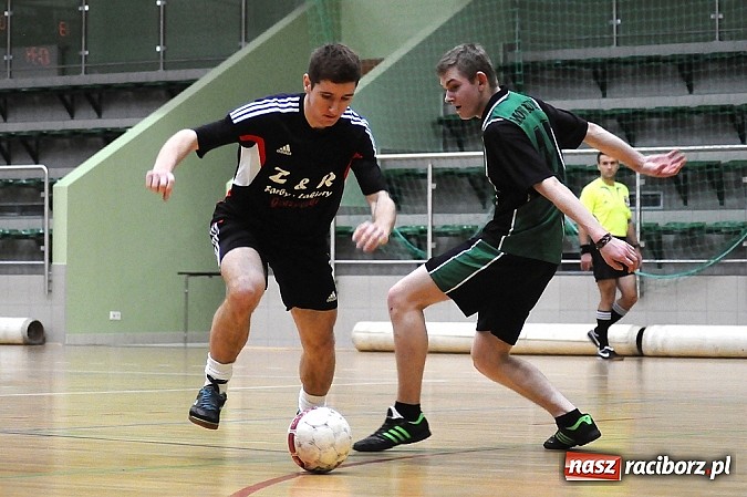 Zdjęcie w galerii na portalu naszraciborz.pl: Tritle nie dały szans MOW-owi Rudy wiadomości z regionu