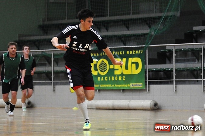 Zdjęcie w galerii na portalu naszraciborz.pl: Tritle nie dały szans MOW-owi Rudy wiadomości z regionu