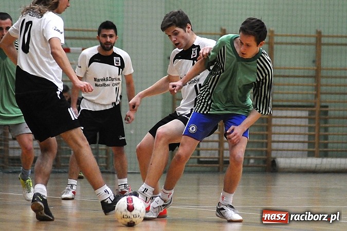 Zdjęcie w galerii na portalu naszraciborz.pl: Tritle nie dały szans MOW-owi Rudy wiadomości z regionu