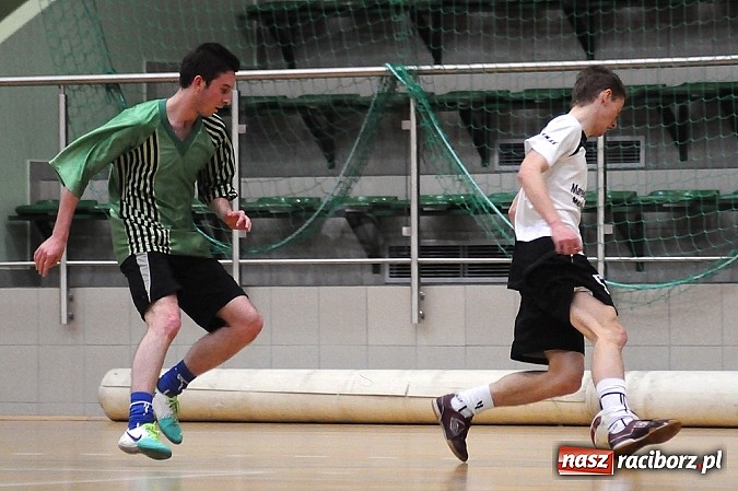 Zdjęcie w galerii na portalu naszraciborz.pl: Tritle nie dały szans MOW-owi Rudy wiadomości z regionu