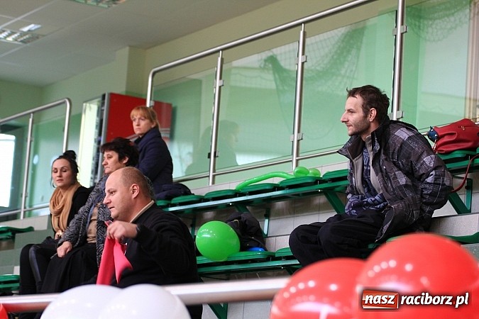 Zdjęcie w galerii na portalu naszraciborz.pl: Szlachetna Paczka: Happening z zumbą i aikido wiadomości z regionu