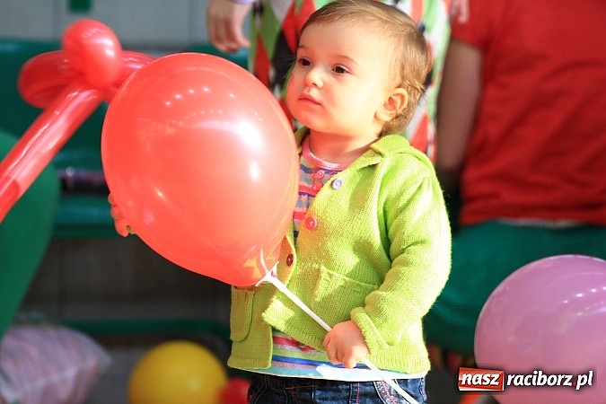 Zdjęcie w galerii na portalu naszraciborz.pl: Szlachetna Paczka: Happening z zumbą i aikido wiadomości z regionu