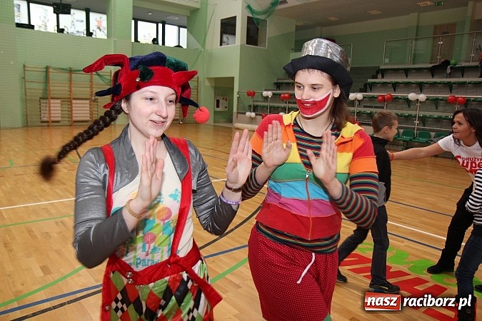 Zdjęcie w galerii na portalu naszraciborz.pl: Szlachetna Paczka: Happening z zumbą i aikido wiadomości z regionu