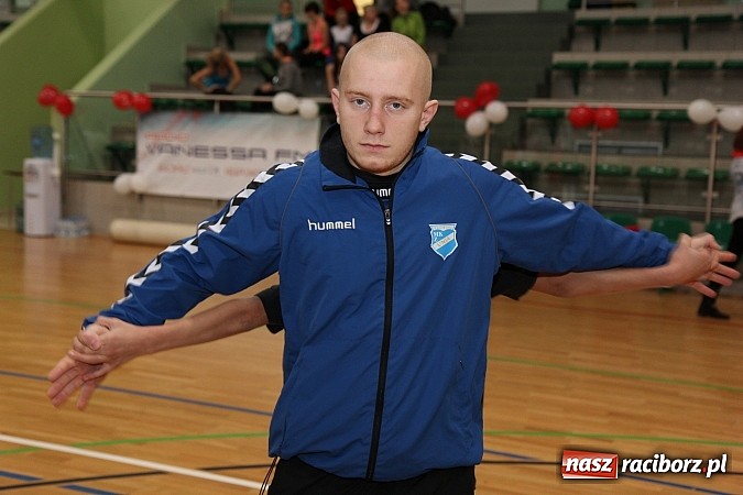 Zdjęcie w galerii na portalu naszraciborz.pl: Szlachetna Paczka: Happening z zumbą i aikido wiadomości z regionu