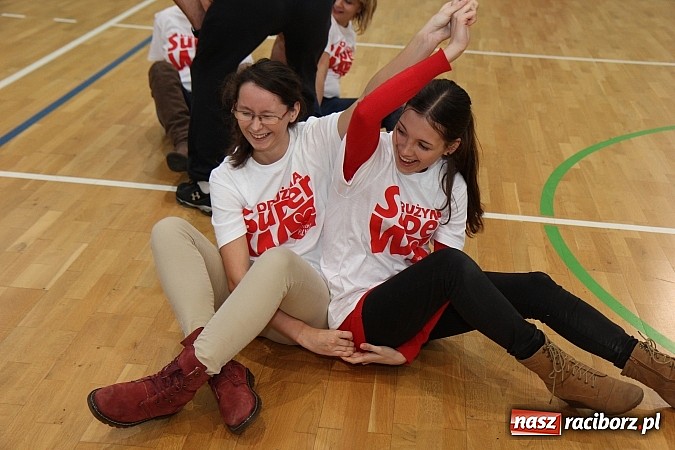 Zdjęcie w galerii na portalu naszraciborz.pl: Szlachetna Paczka: Happening z zumbą i aikido wiadomości z regionu