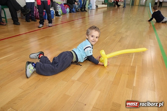 Zdjęcie w galerii na portalu naszraciborz.pl: Szlachetna Paczka: Happening z zumbą i aikido wiadomości z regionu