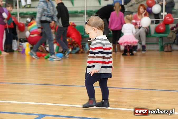 Zdjęcie w galerii na portalu naszraciborz.pl: Szlachetna Paczka: Happening z zumbą i aikido wiadomości z regionu