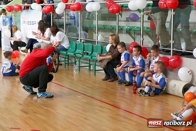 Zdjęcie w galerii na portalu naszraciborz.pl: Szlachetna Paczka: Happening z zumbą i aikido wiadomości z regionu