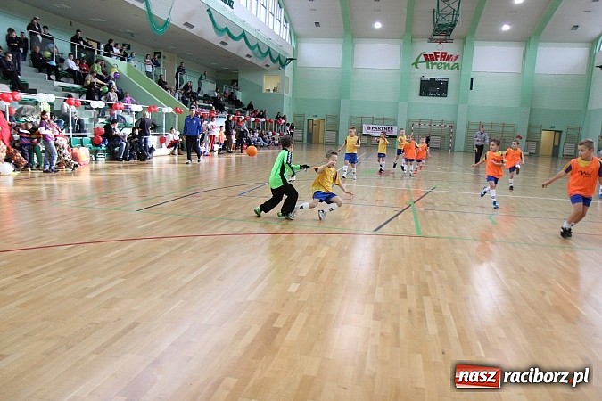 Zdjęcie w galerii na portalu naszraciborz.pl: Szlachetna Paczka: Happening z zumbą i aikido wiadomości z regionu