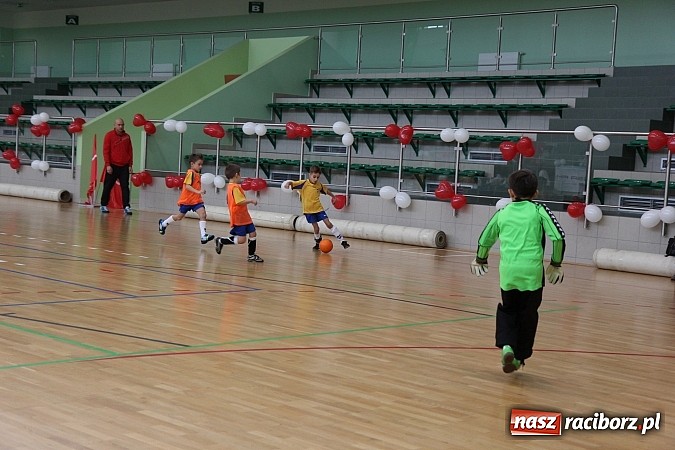 Zdjęcie w galerii na portalu naszraciborz.pl: Szlachetna Paczka: Happening z zumbą i aikido wiadomości z regionu