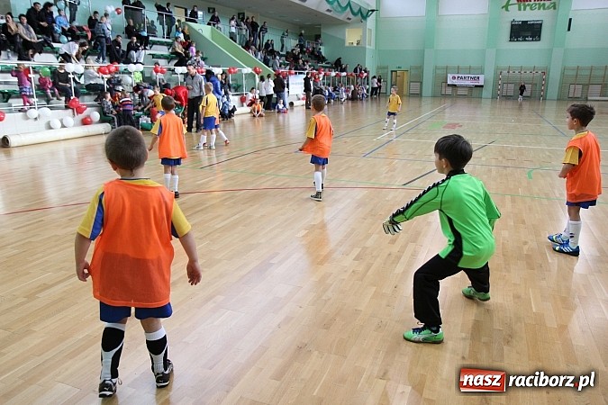Zdjęcie w galerii na portalu naszraciborz.pl: Szlachetna Paczka: Happening z zumbą i aikido wiadomości z regionu