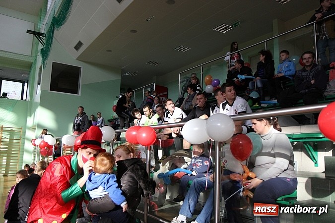 Zdjęcie w galerii na portalu naszraciborz.pl: Szlachetna Paczka: Happening z zumbą i aikido wiadomości z regionu