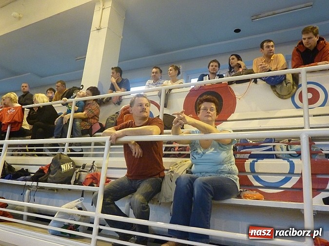 Zdjęcie w galerii na portalu naszraciborz.pl: Pływackie Mikołajki na pływalni PWSZ wiadomości z regionu
