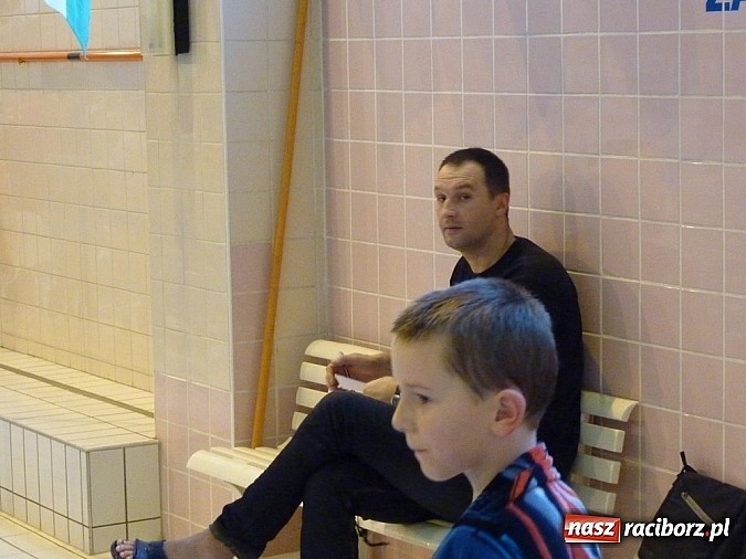 Zdjęcie w galerii na portalu naszraciborz.pl: Pływackie Mikołajki na pływalni PWSZ wiadomości z regionu