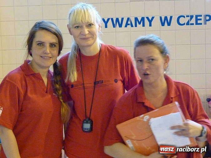 Zdjęcie w galerii na portalu naszraciborz.pl: Pływackie Mikołajki na pływalni PWSZ wiadomości z regionu