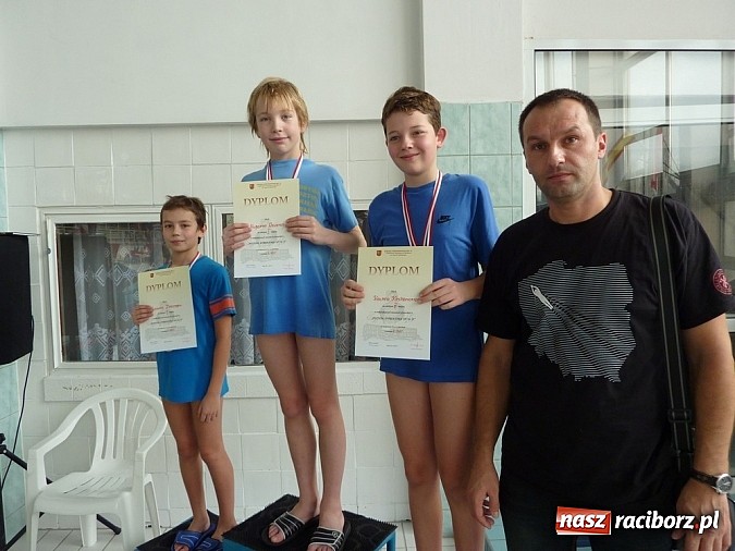 Zdjęcie w galerii na portalu naszraciborz.pl: Pływackie Mikołajki na pływalni PWSZ wiadomości z regionu