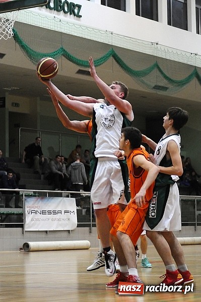 Zdjęcie w galerii na portalu naszraciborz.pl: Koszykówka. Święty Mikołaj łaskawy dla Katowic wiadomości z regionu