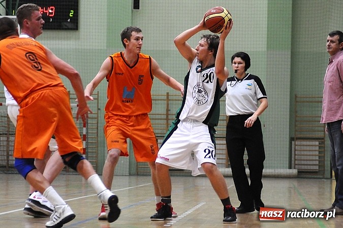 Zdjęcie w galerii na portalu naszraciborz.pl: Koszykówka. Święty Mikołaj łaskawy dla Katowic wiadomości z regionu