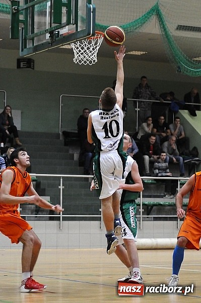 Zdjęcie w galerii na portalu naszraciborz.pl: Koszykówka. Święty Mikołaj łaskawy dla Katowic wiadomości z regionu